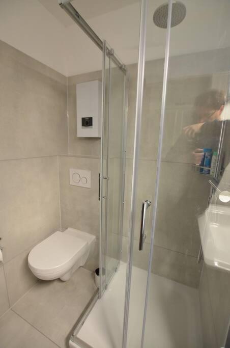 זיגבורג Studio 7 City Lage Mit Garage Naehe Koeln Bonn מראה חיצוני תמונה