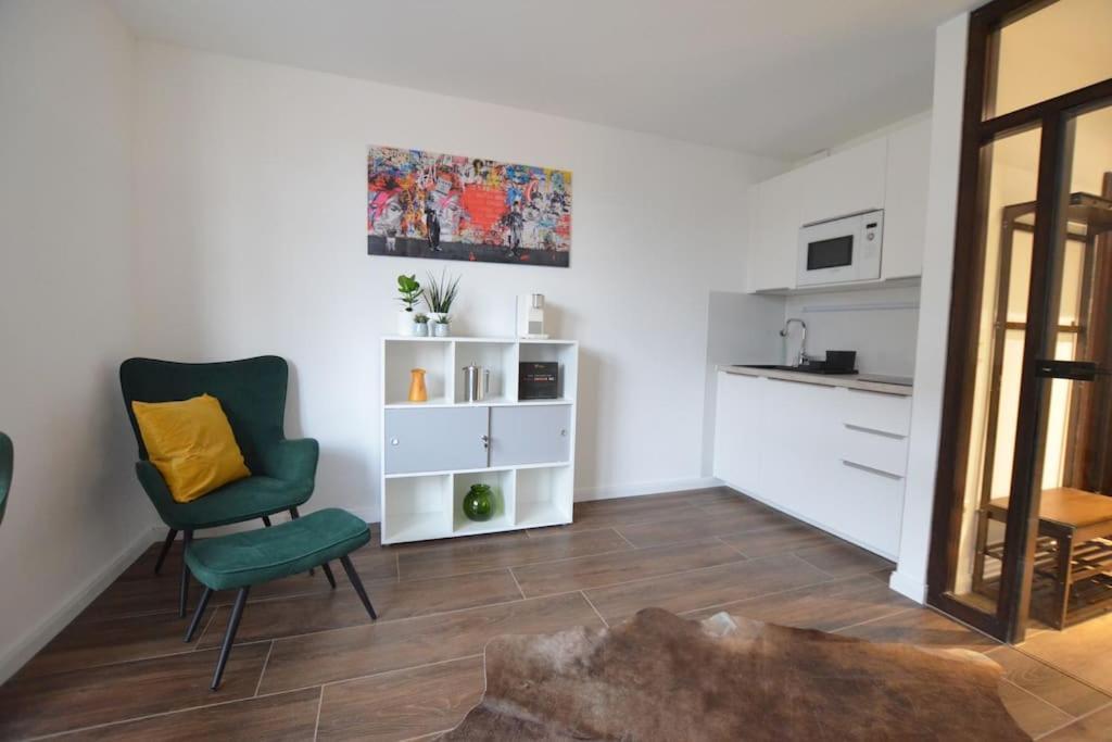 זיגבורג Studio 7 City Lage Mit Garage Naehe Koeln Bonn מראה חיצוני תמונה